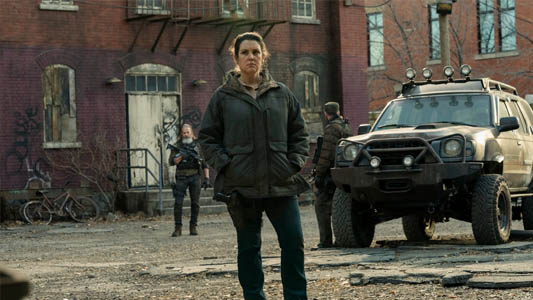 4- Por favor, no me sueltes la mano